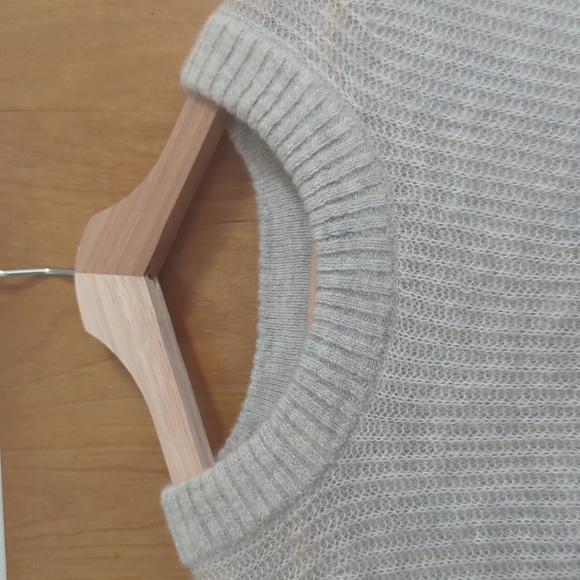 Women's Everlane Alpaca Cocoon Crew Sweater - Picture 3 of 4